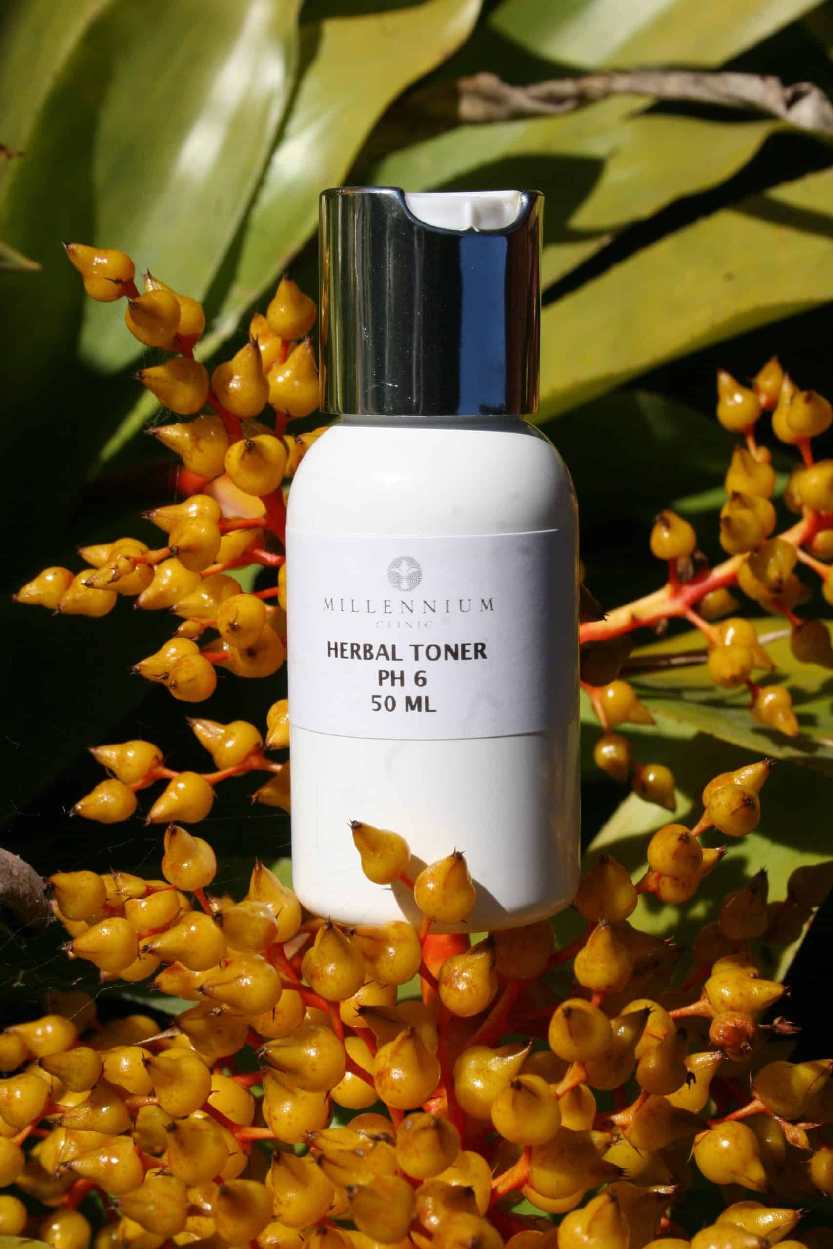Herbal Toner alcohol free - PH balancing-soothing and rich in nutrients, this toner balances PH minimizes redness and calms skin, rehydrates and replenishes and refreshes, minimizes the pores - Image 2