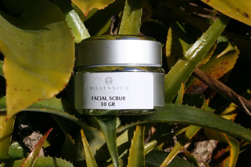 Facial Scrub with crashed lime and sand stone for all skin types